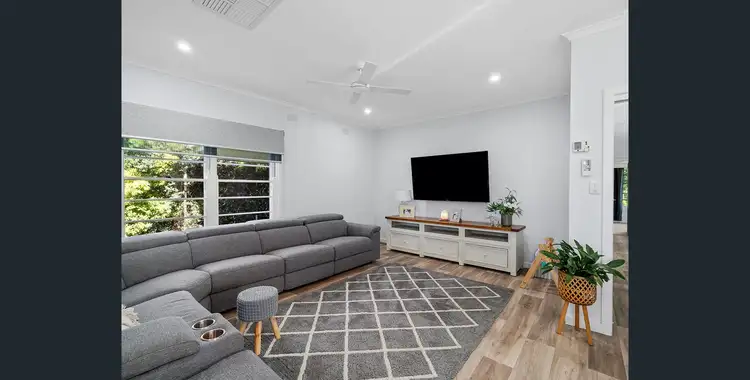 Fifth view of Homely house listing, 10 Amos Avenue, Benalla VIC 3672