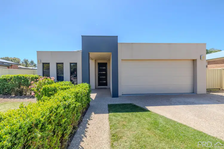 2 Burdekin Court