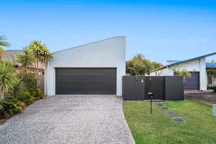 6 Dominica Place, Kawana Island QLD 4575