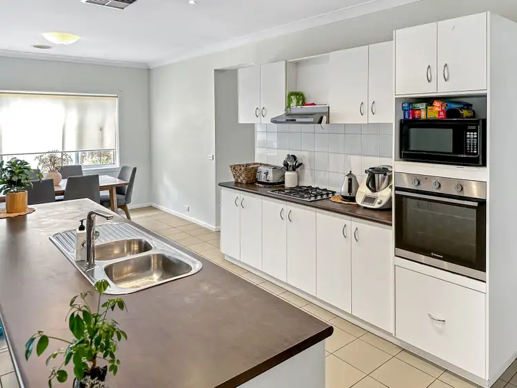 Second view of Homely house listing, 5 Moore Court, Highton VIC 3216