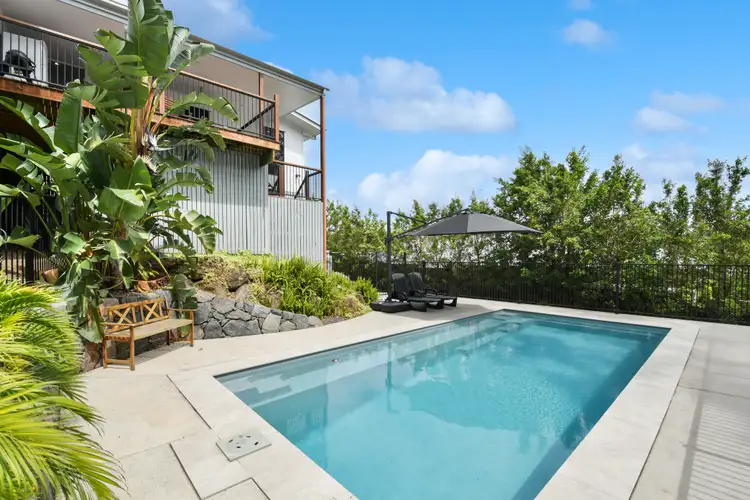 2 Mellumbrook Drive, Landsborough QLD 4550