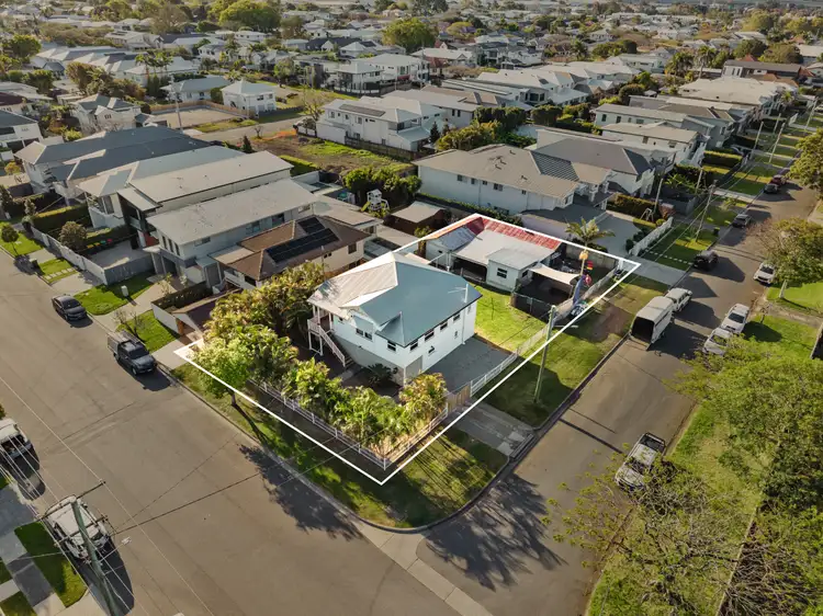 74 Raceview Avenue, Hendra QLD 4011