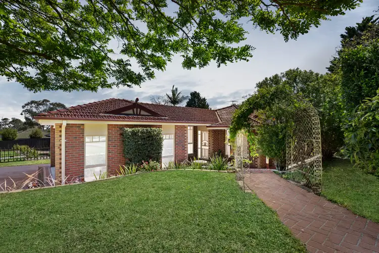 1 Lalina Close, Frankston VIC 3199