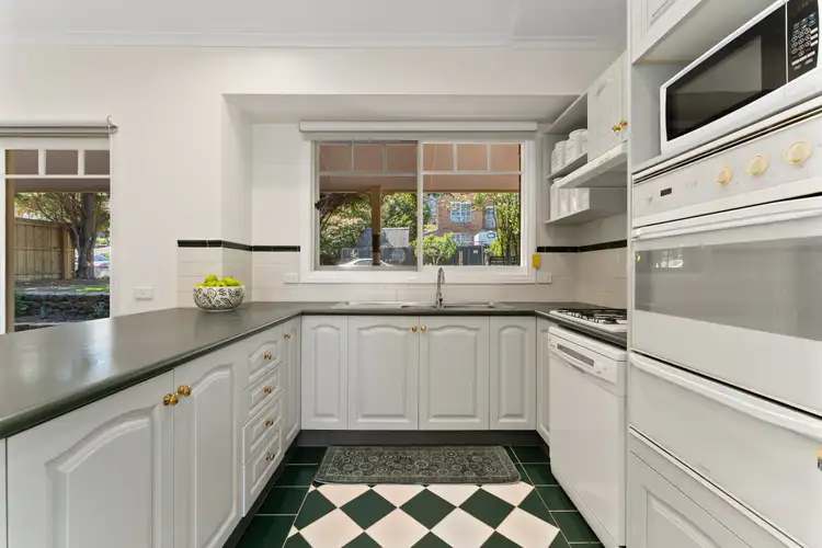 Fifth view of Homely house listing, 1 Lalina Close, Frankston VIC 3199