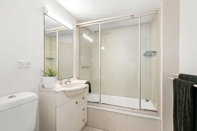 Sixth view of Homely apartment listing, 33/37-45 Wharf Street, Kangaroo Point QLD 4169