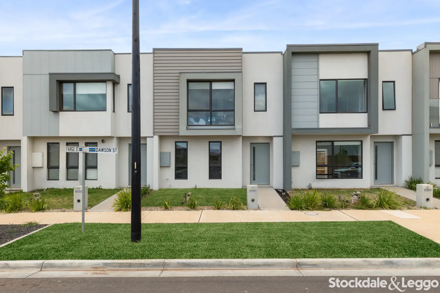 Main view of Homely townhouse listing, 14 Dawson Street, Thornhill Park VIC 3335