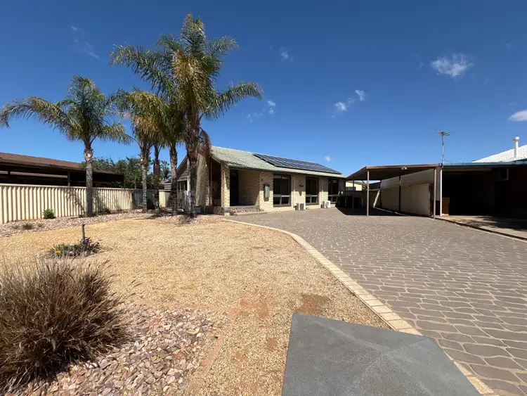 11 Cruickshank Ave, Whyalla Stuart SA 5608