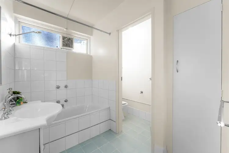 Fifth view of Homely unit listing, 6/9 Barker Street, Cheltenham VIC 3192