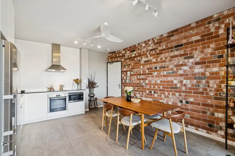 588 Newcastle Street