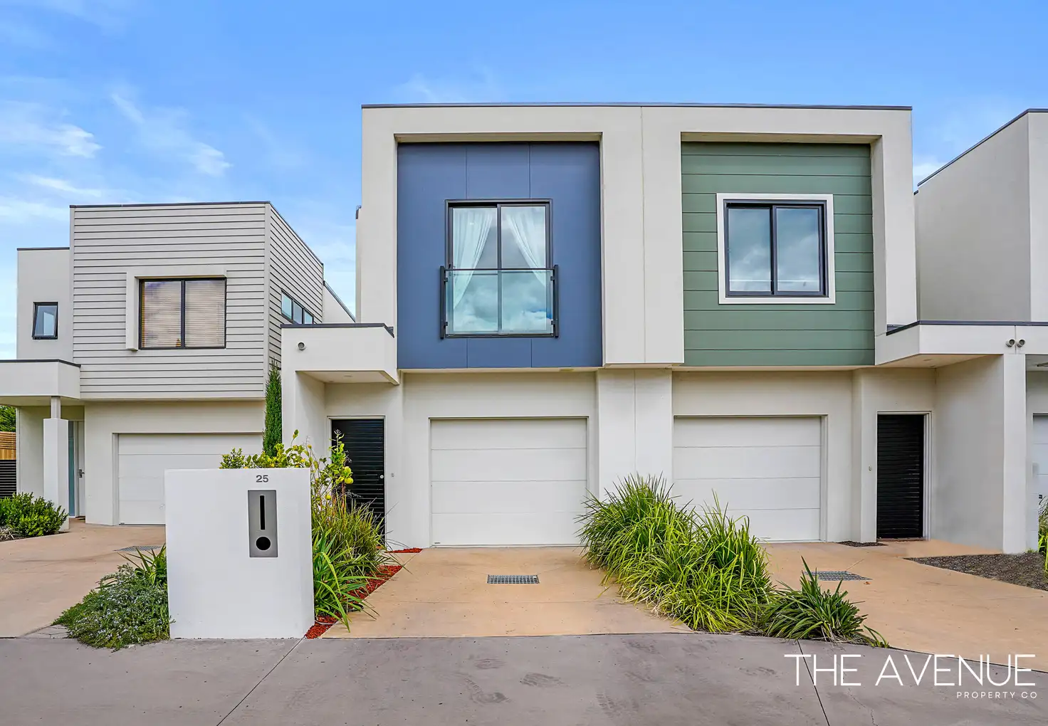 Main view of Homely townhouse listing, 25 Hardy Loop, Keysborough VIC 3173