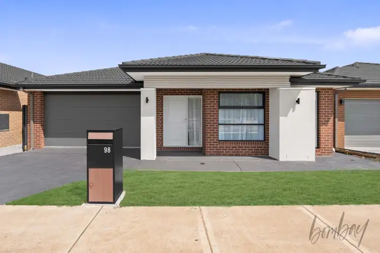 98 Lumin Boulevard, Kalkallo VIC 3064