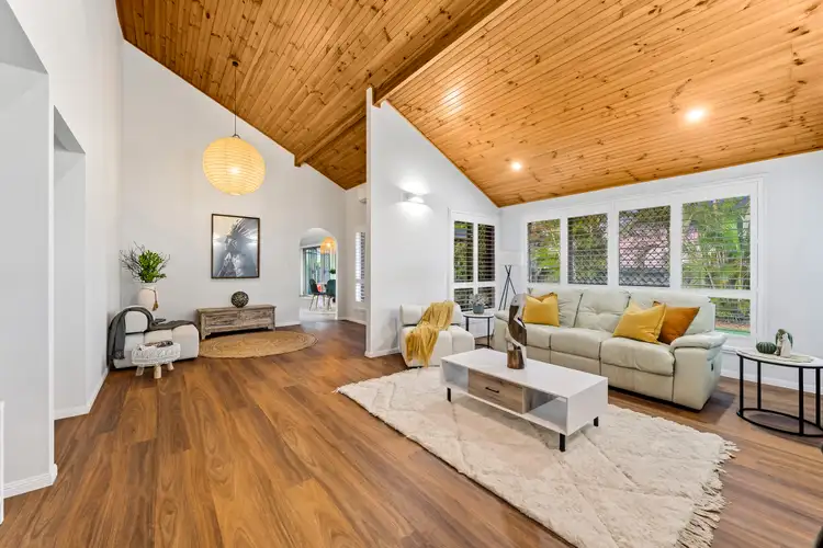 5 Fendi Place, Eight Mile Plains QLD 4113