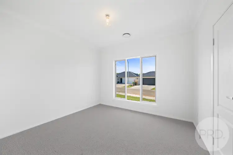 Fifth view of Homely house listing, 1 Paroo Place, Tatton NSW 2650