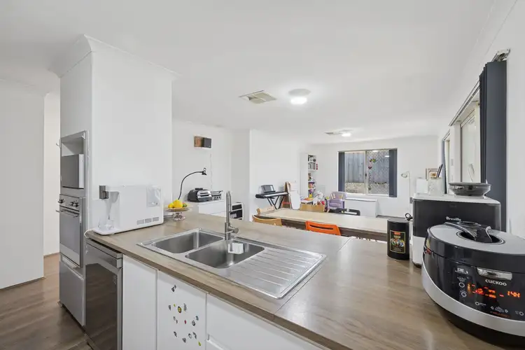Sixth view of Homely house listing, 5 Sanford Court, Lockridge WA 6054
