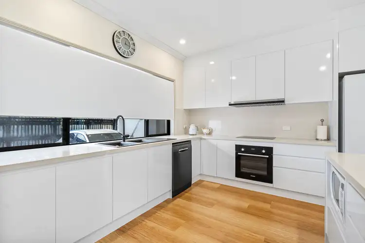 Fifth view of Homely semi-detached listing, 1/6 Crombie Avenue, Bundall QLD 4217