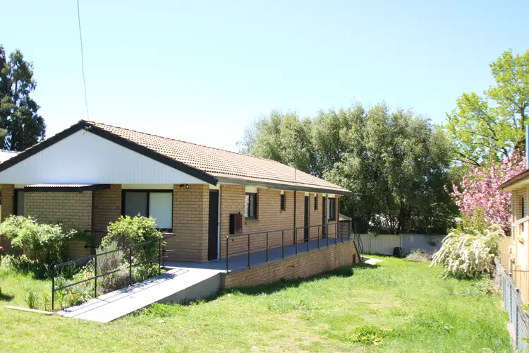 14 Molong Road, Orange NSW 2800