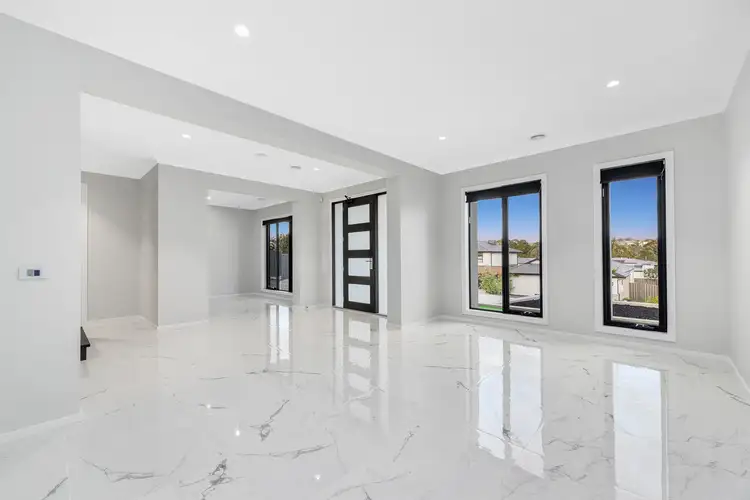 Fifth view of Homely house listing, 25 Zermatt Loop, Pakenham VIC 3810