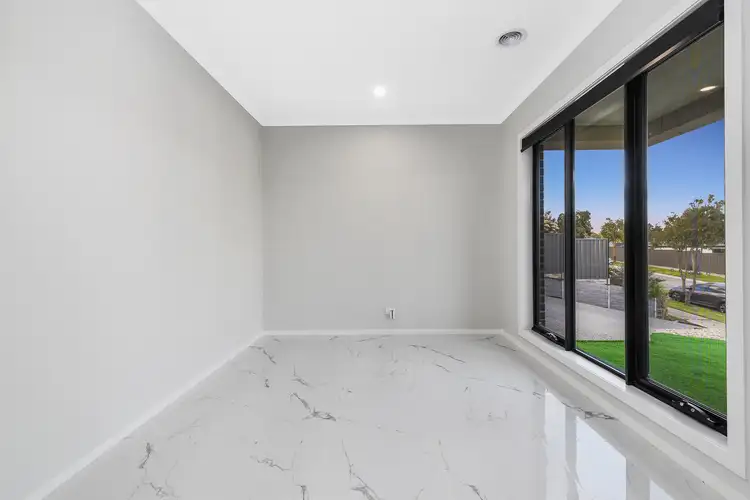 Sixth view of Homely house listing, 25 Zermatt Loop, Pakenham VIC 3810