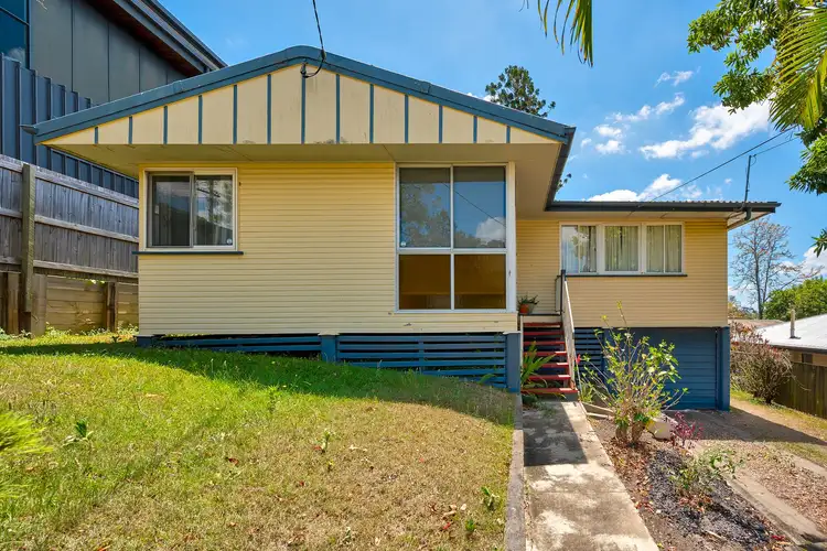 130 The Promenade, Camp Hill QLD 4152