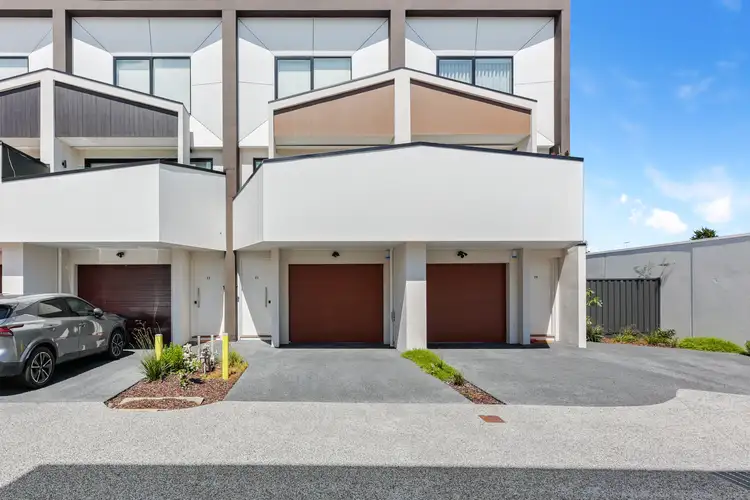Second view of Homely townhouse listing, 21/5-7 Manikato Ave, Mordialloc VIC 3195