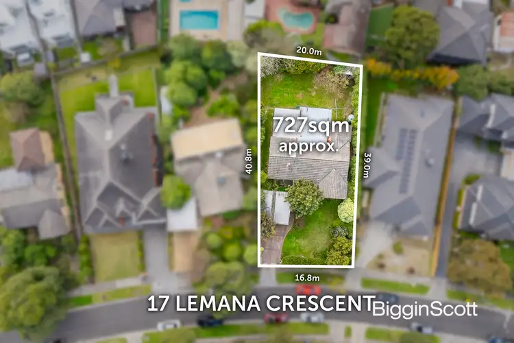 17 Lemana Crescent