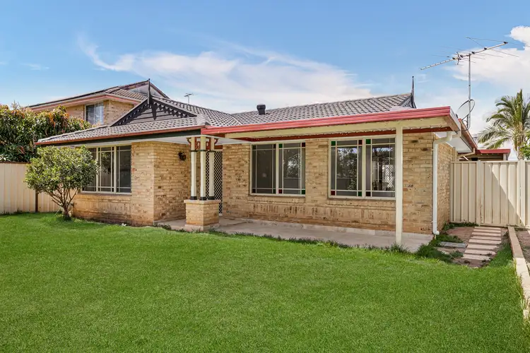 14 Brisbane Road, St Johns Park NSW 2176