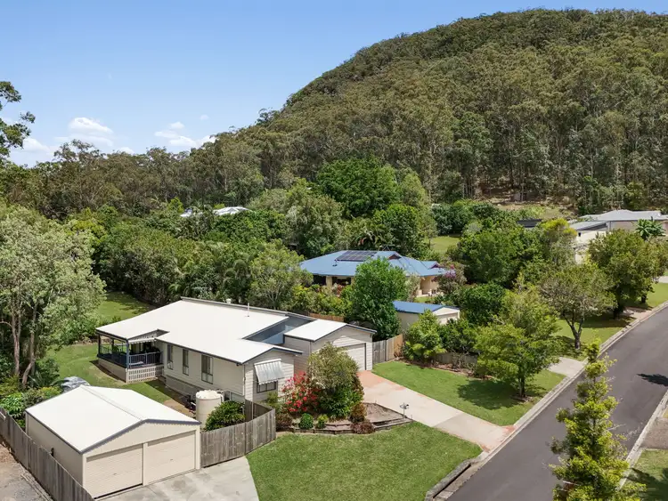 2 Julia Court, Glass House Mountains QLD 4518