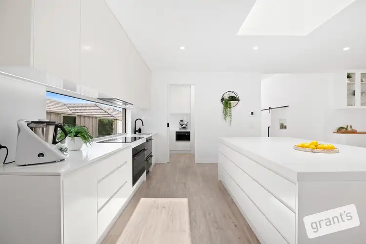 Fifth view of Homely house listing, 8 Earnley Way, Officer VIC 3809