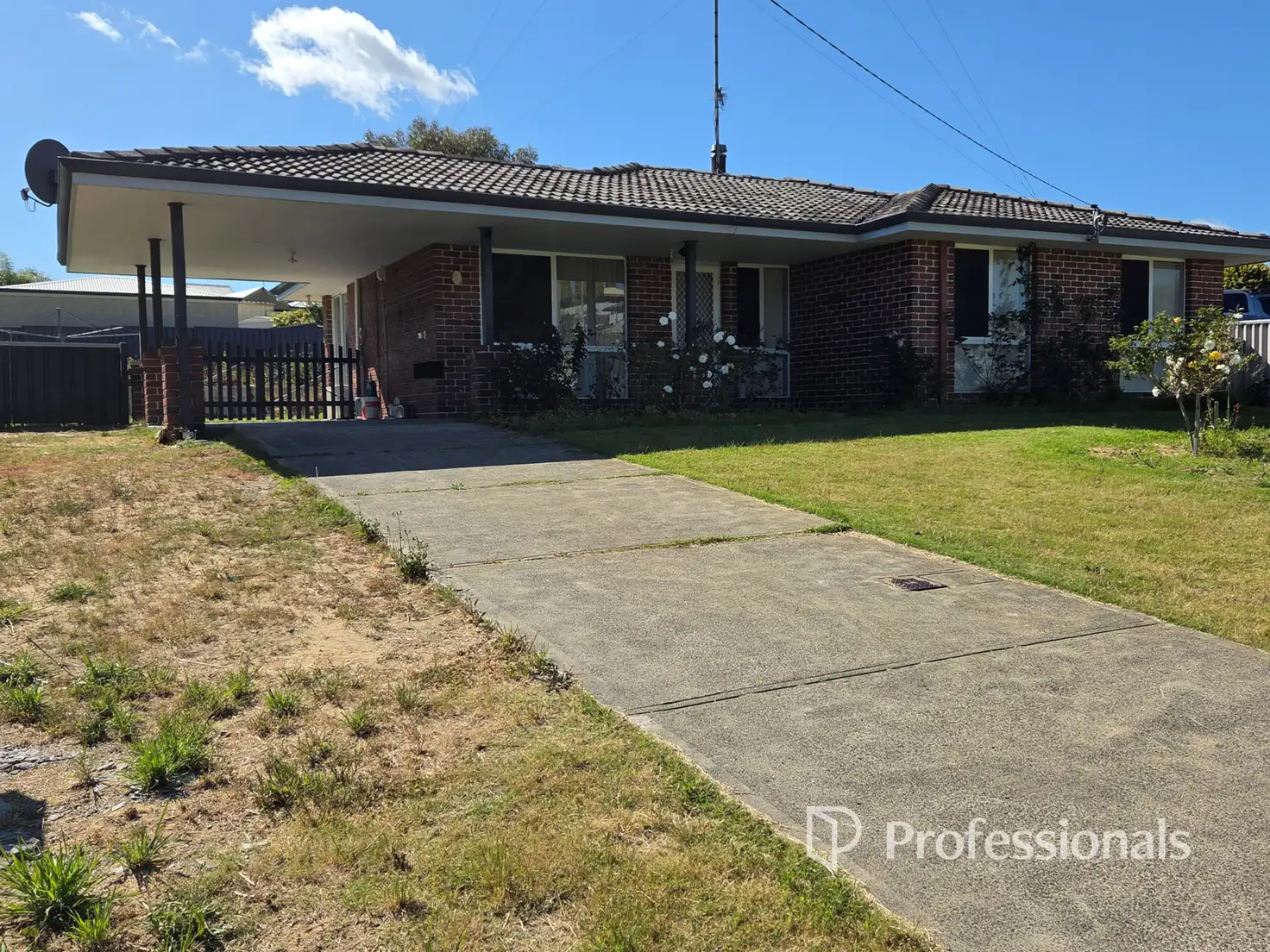 Main view of Homely house listing, 33 Wakefield Crescent, Australind WA 6233