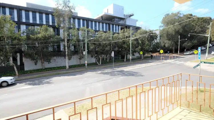 62 Barker Street