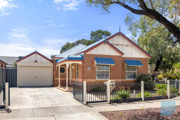 22 Scarvell Crescent, Caroline Springs VIC 3023