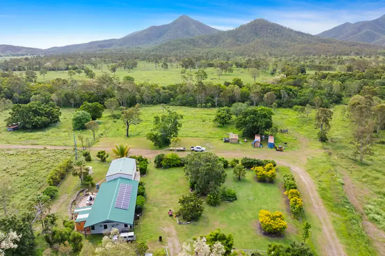 219 Thompson Point Road, Nankin QLD 4701