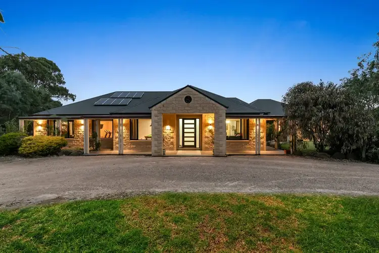15 Cooinda Avenue, Mickleham VIC 3064