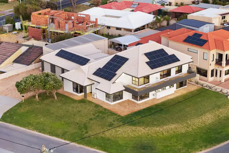 18 Warnbro Beach Road