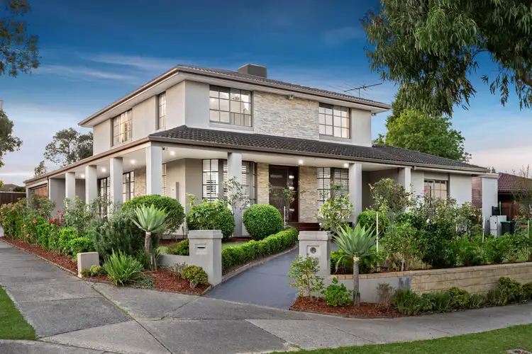 16 Crestdale Road, Wantirna VIC 3152