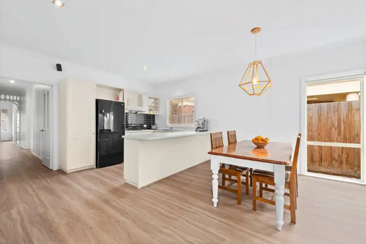 Fifth view of Homely house listing, 2/3 Hillcrest Court, Highton VIC 3216