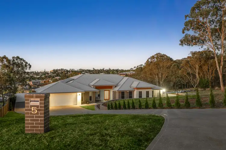 5 Surinam Court, Darling Heights QLD 4350