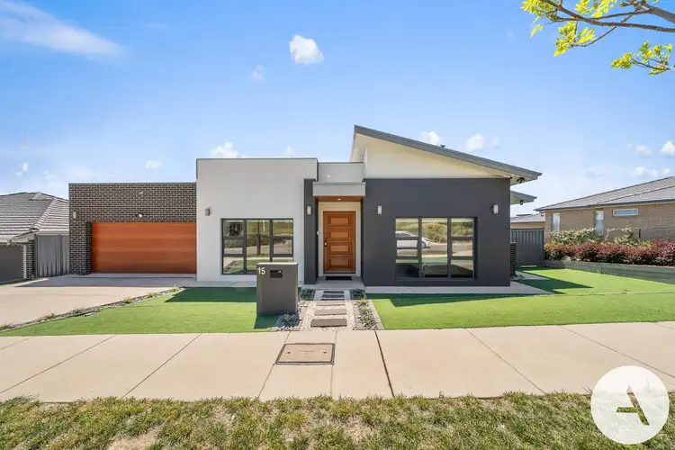 15 Yoornie Way, Strathnairn ACT 2615