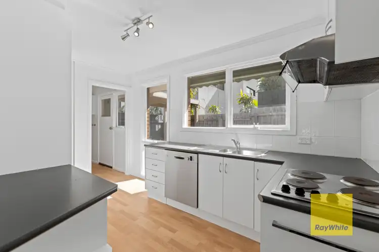 6/8-10 Ballater Avenue, Newtown VIC 3220