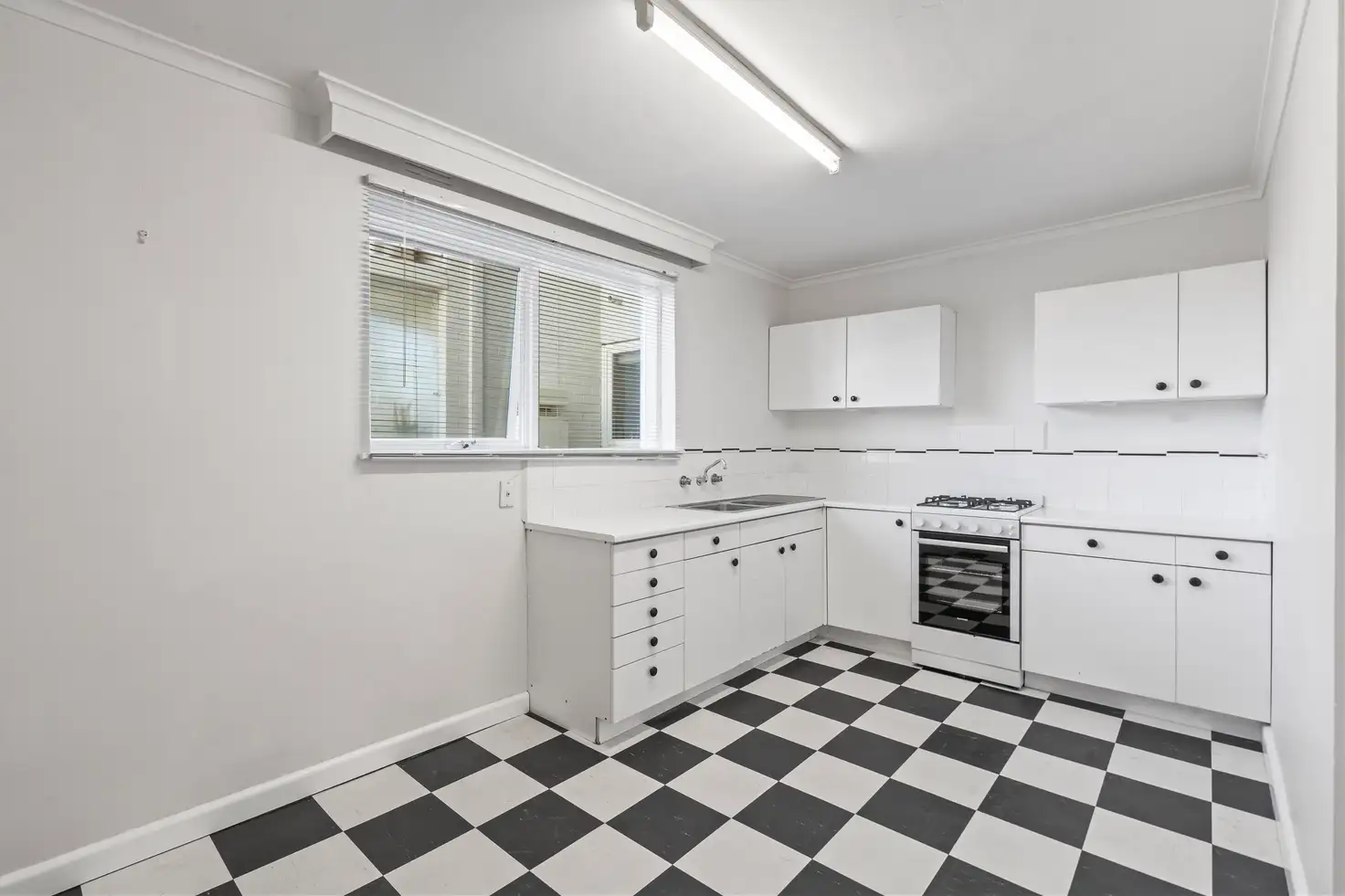 Main view of Homely unit listing, 2/7 Weymar Street, Cheltenham VIC 3192
