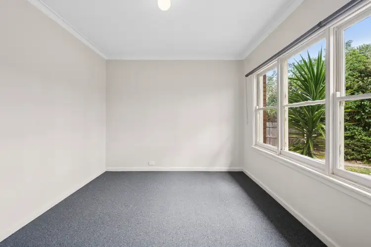 Fifth view of Homely house listing, 3 Carol Court, Newcomb VIC 3219