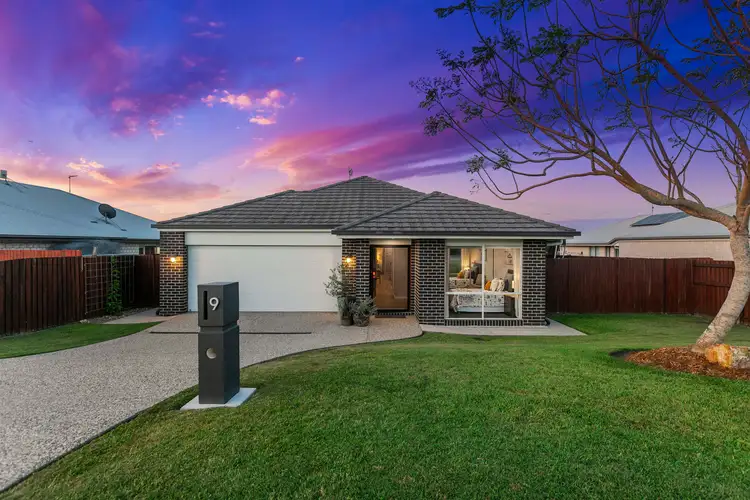 9 Flynn Court, Urraween QLD 4655