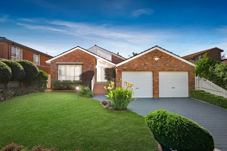 14 Freemantle Drive, Wantirna South VIC 3152