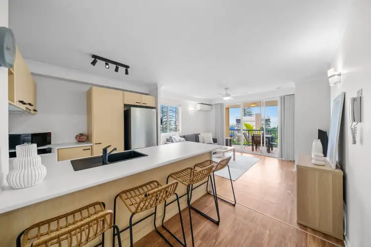 18/93 Old Burleigh Road, Broadbeach QLD 4218