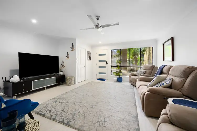 Fifth view of Homely semi-detached listing, 2/16 Eider Avenue, Paradise Point QLD 4216