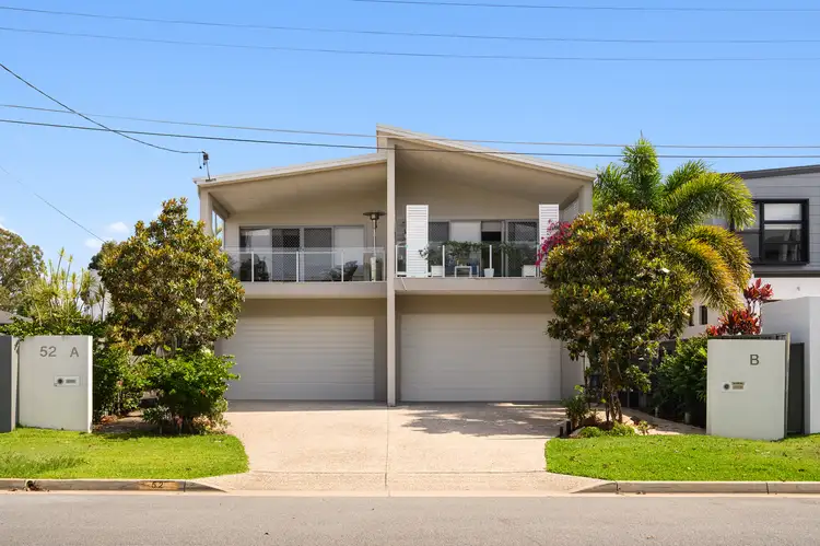 52A & 52B Milton Avenue, Paradise Point QLD 4216
