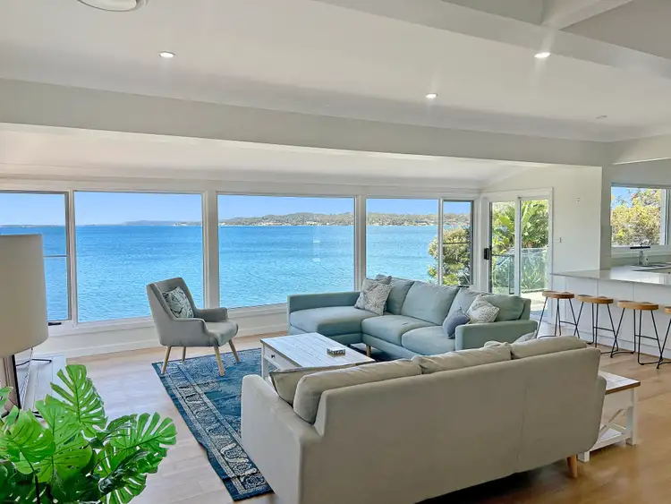 14A Macquarie Street, Bolton Point NSW 2283