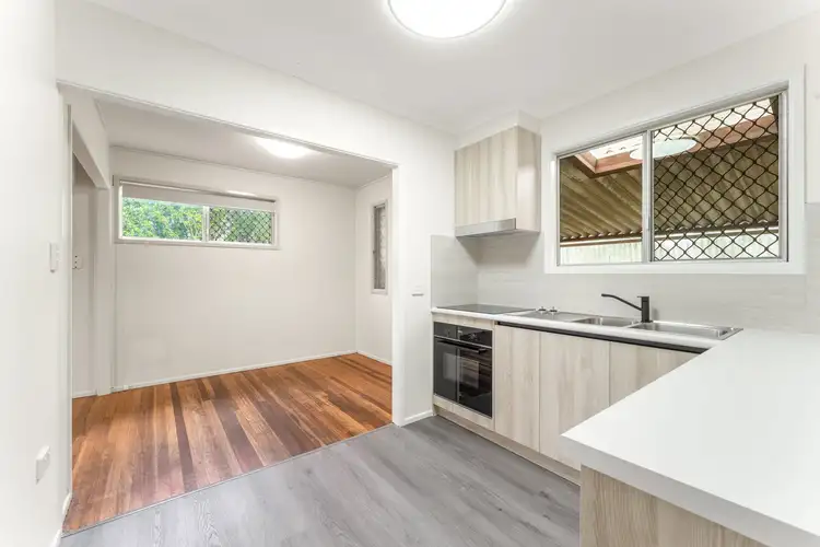 6 Mawson Street, Woodridge QLD 4114