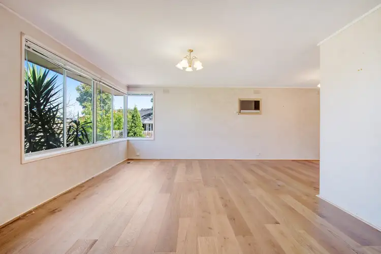 Second view of Homely house listing, 4 Glamis Court, Glen Waverley VIC 3150