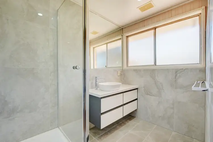 Fifth view of Homely house listing, 4 Glamis Court, Glen Waverley VIC 3150